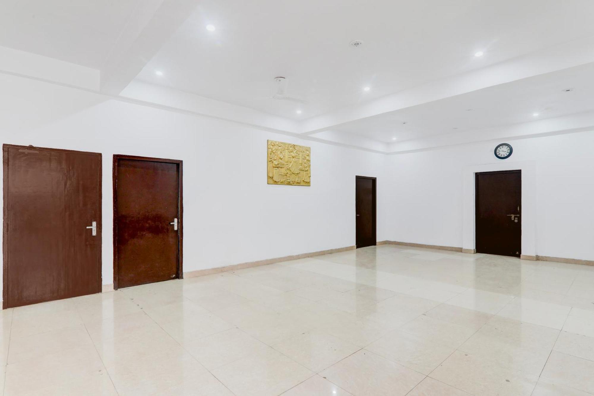 Chinhat Super Hotel O Insaf Nagar Munshipuliya Formerly Vibrant מראה חיצוני תמונה