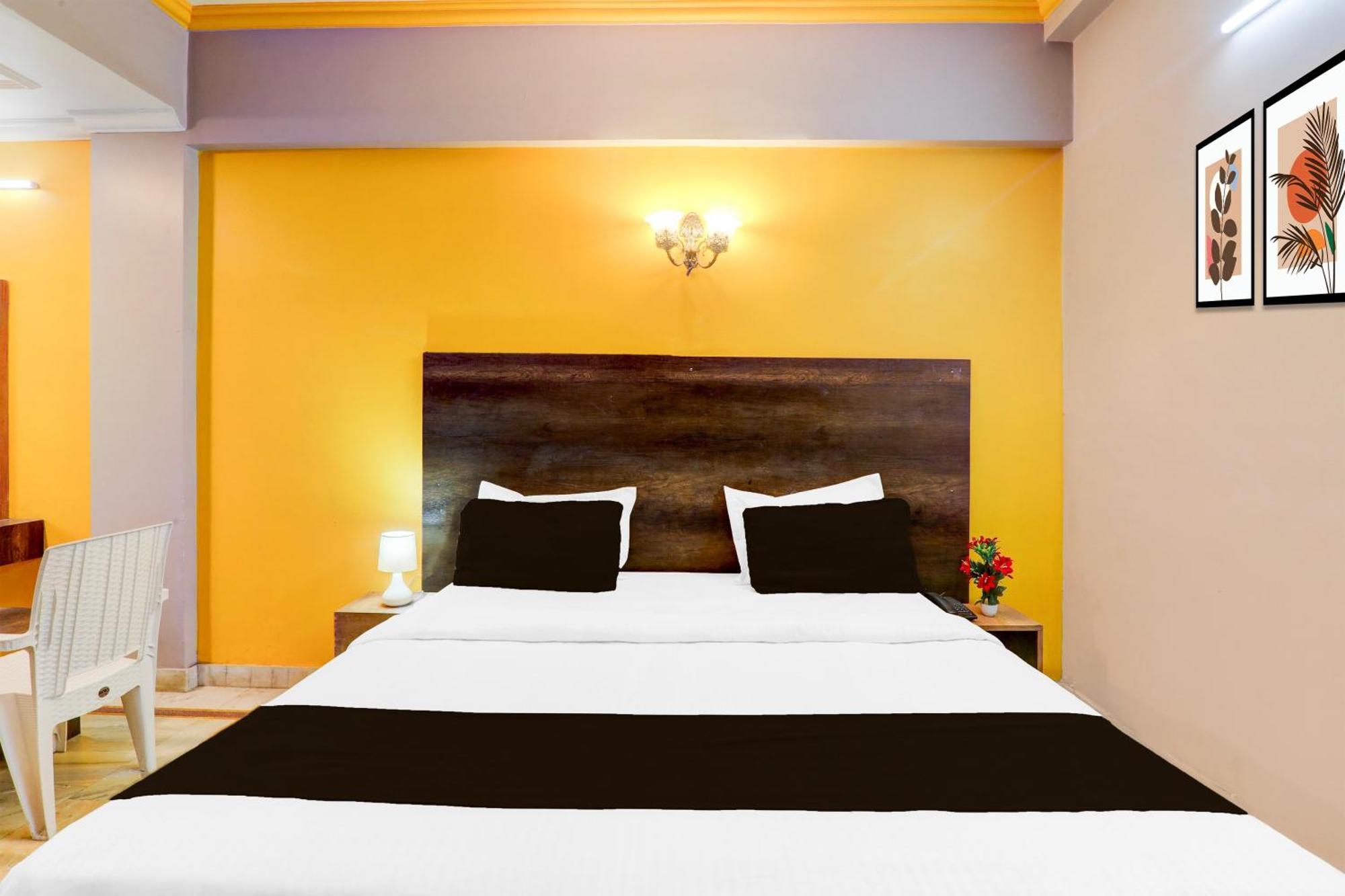 Chinhat Super Hotel O Insaf Nagar Munshipuliya Formerly Vibrant מראה חיצוני תמונה