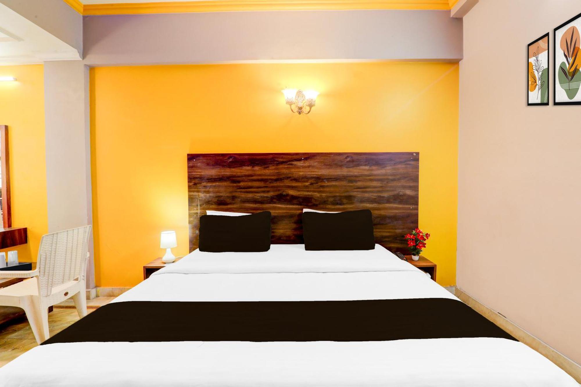 Chinhat Super Hotel O Insaf Nagar Munshipuliya Formerly Vibrant מראה חיצוני תמונה
