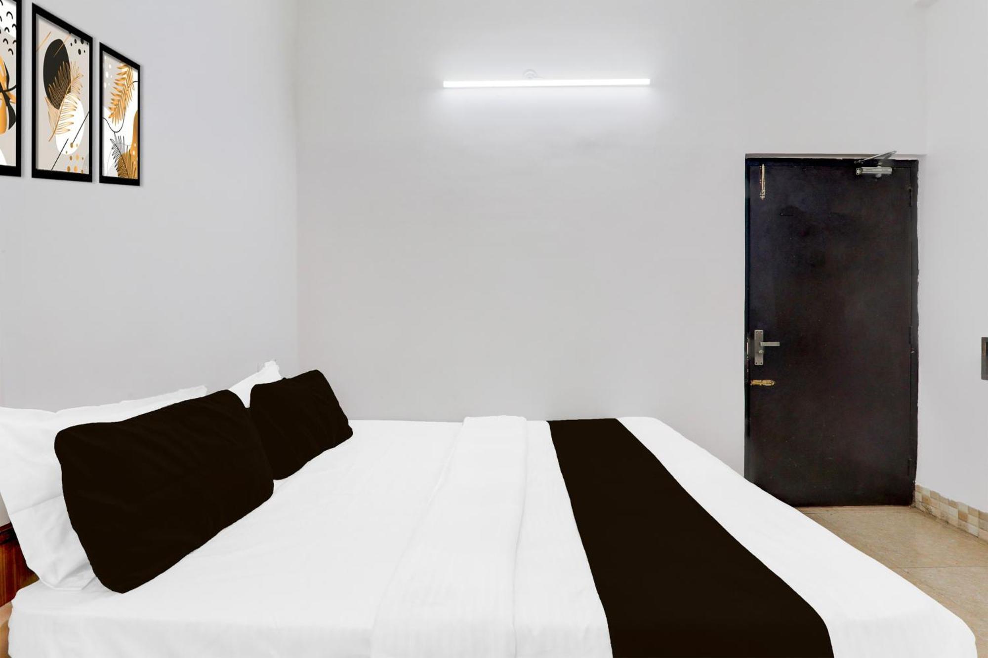 Chinhat Super Hotel O Insaf Nagar Munshipuliya Formerly Vibrant מראה חיצוני תמונה